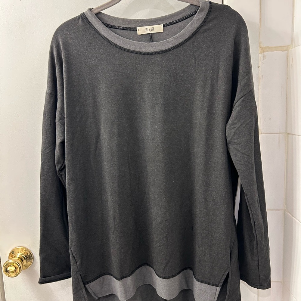Jade by Jane Gray Knit Top Size Medium